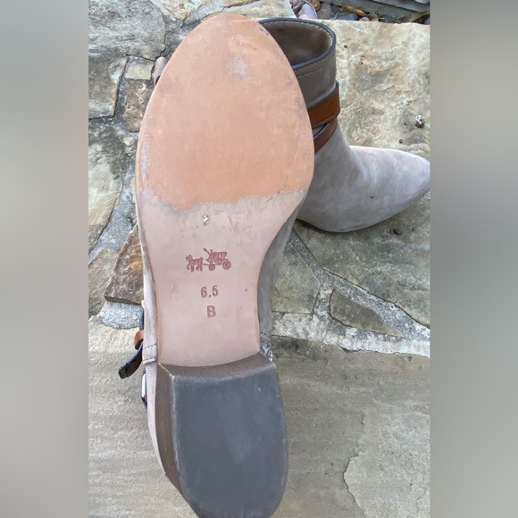 Coach Women’s Booties Block Heel Strap Ankle Boots Sz 6.5 B - Picture 11 of 16